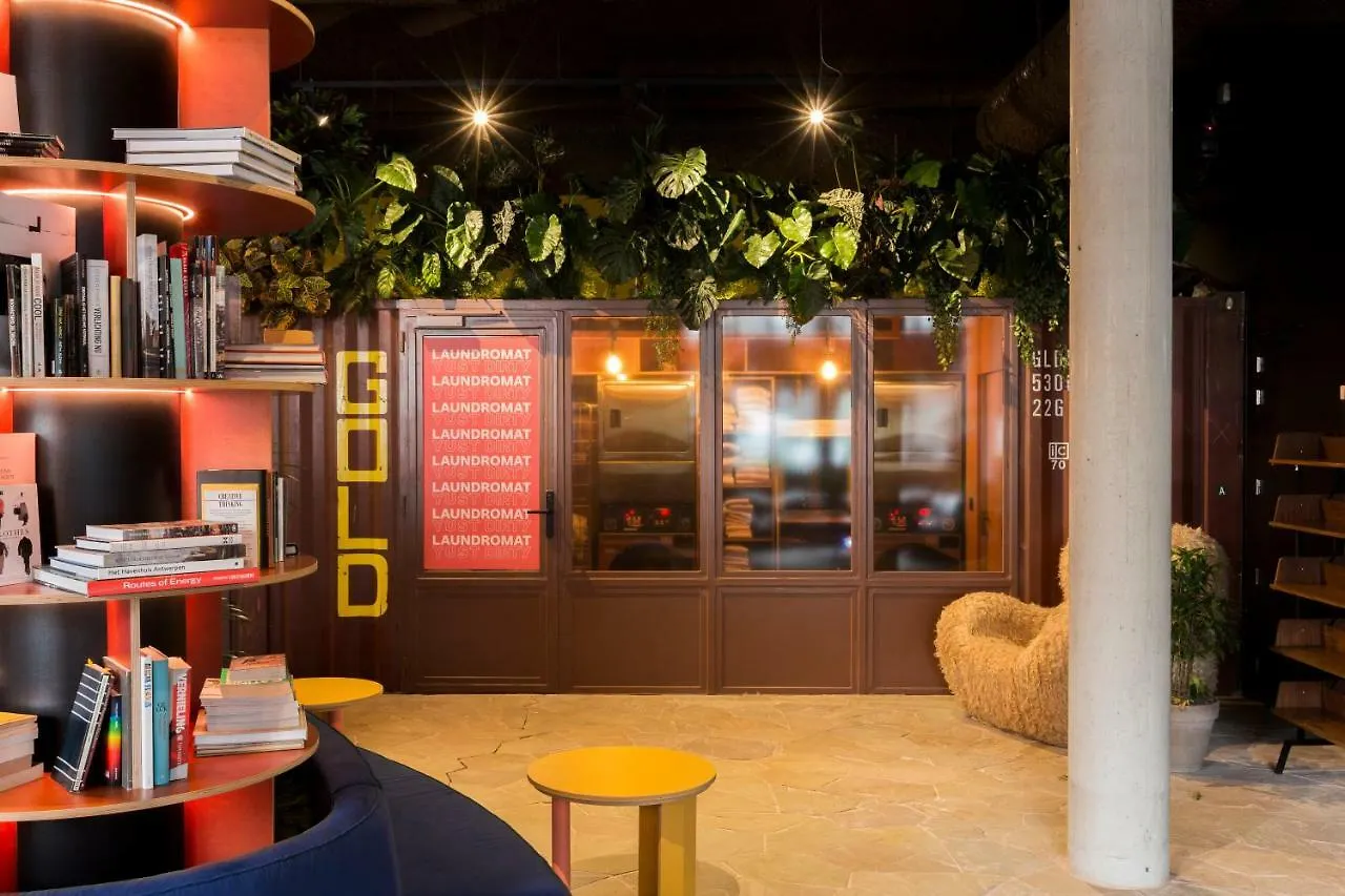 Yust Antwerp Otel